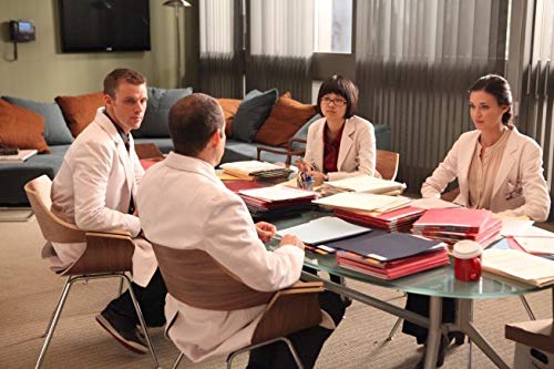DR. HOUSE SERIE COMPLETA S1-8 (DS)