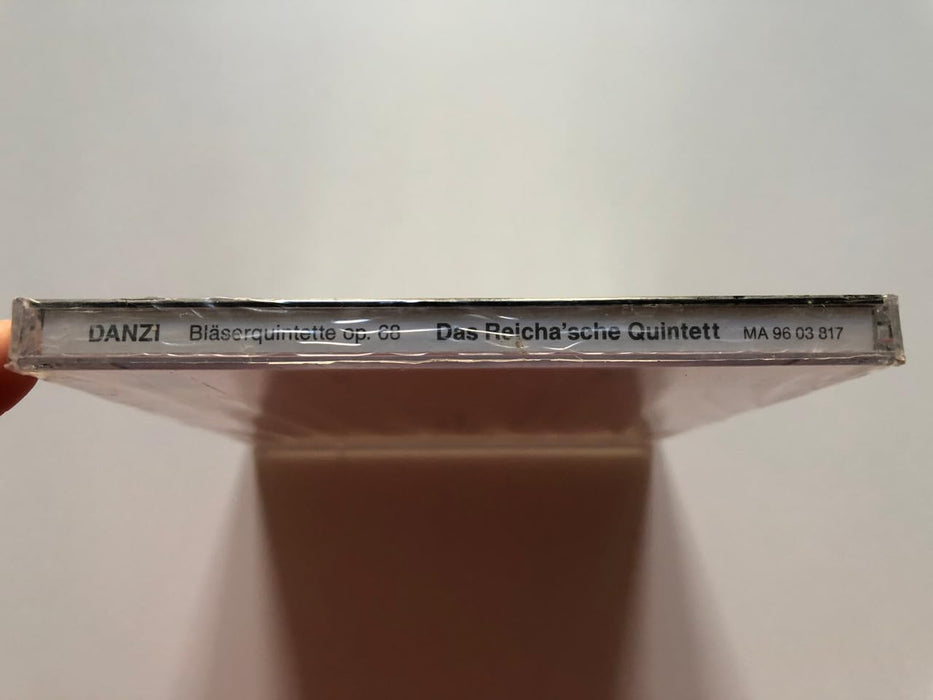 https://m.media-amazon.com/images/I/51kmRehS5TL.jpg