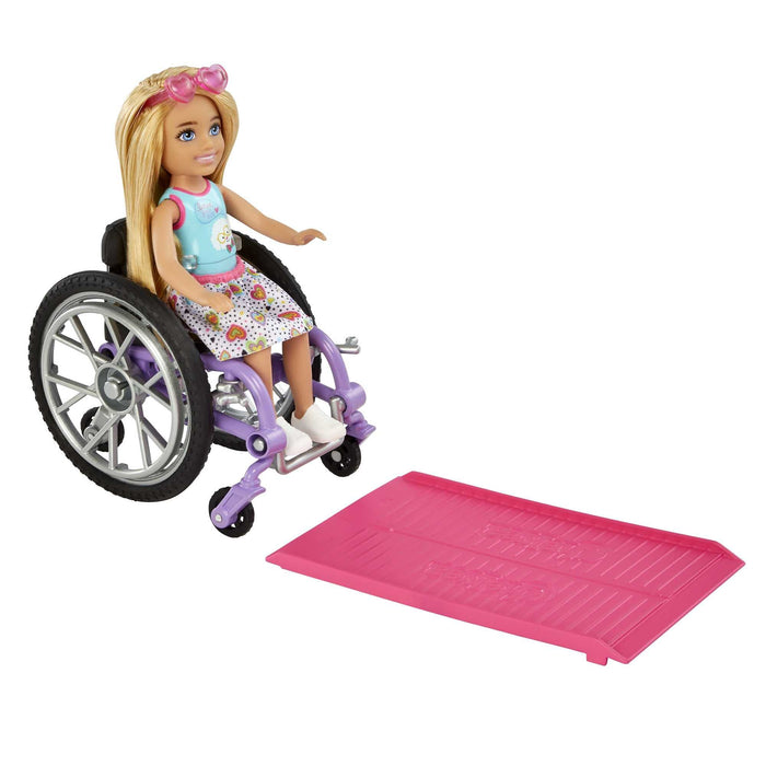 Barbie: Mattel - Family - Chelsea Sedia A Rotelle;
