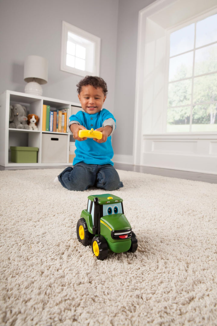 John Deere: Tractor With Radio Control;