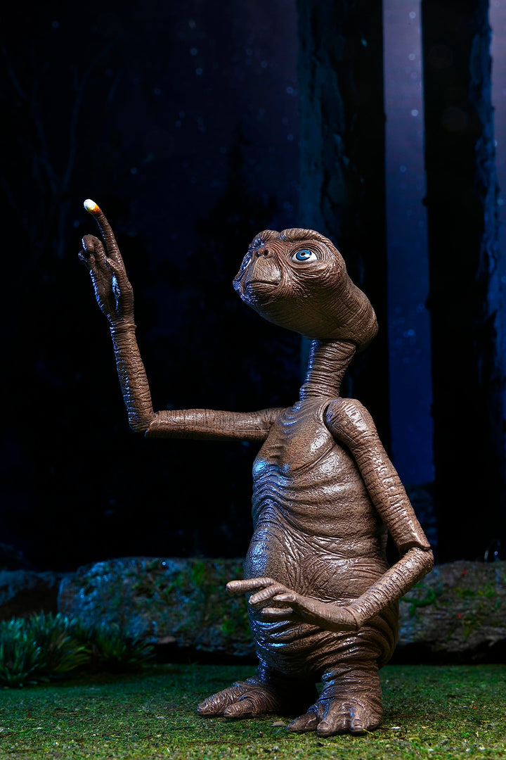 E.T. The Extra-Terrestrial: Neca - 40Th Anniversary Et Ult 7In Af;