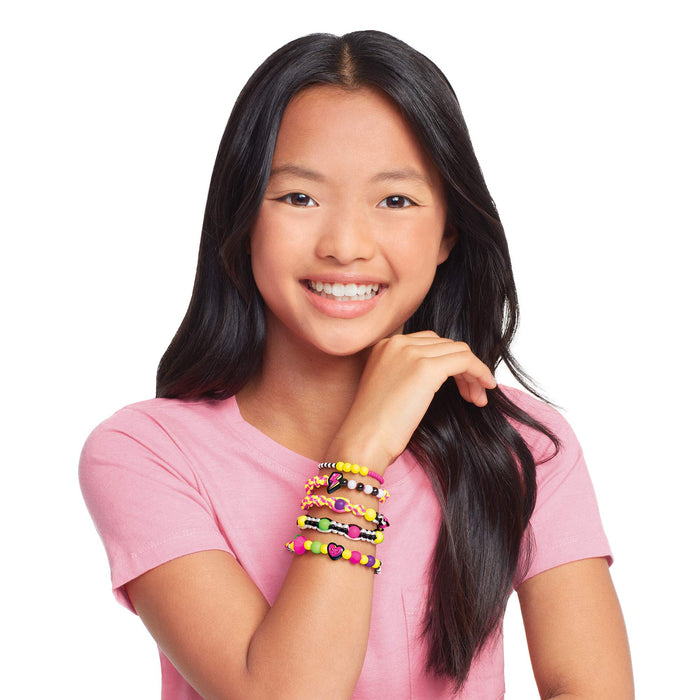 Make It Real: Fluo Black &amp; White Bracelets;