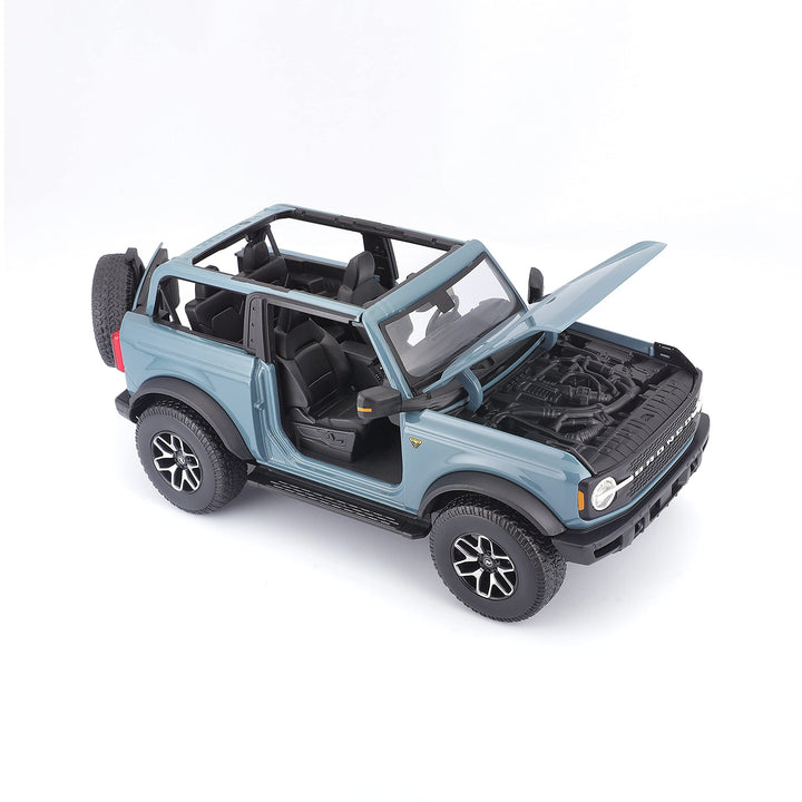 Maisto: 2021 Ford Bronco Badlands 1:18;