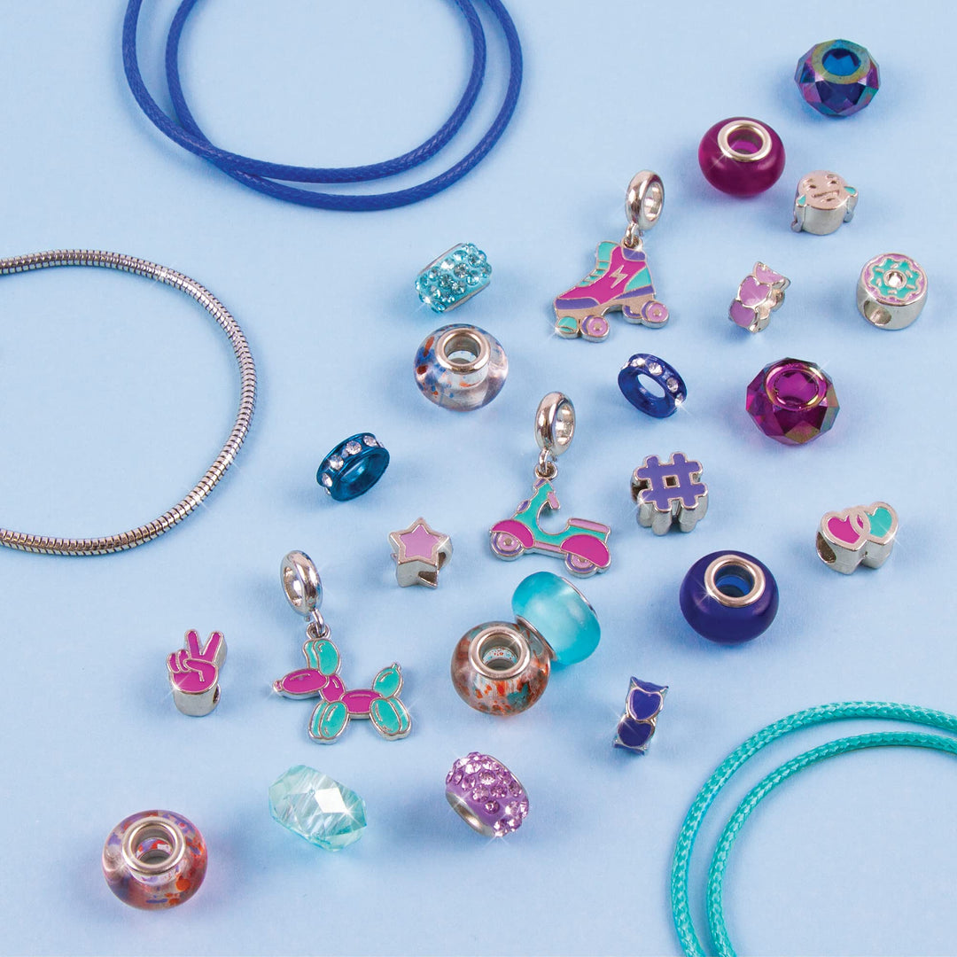 Make It Real: Braccialetti Con Punti Luce E Charm - Toni Dell'Azzurro;