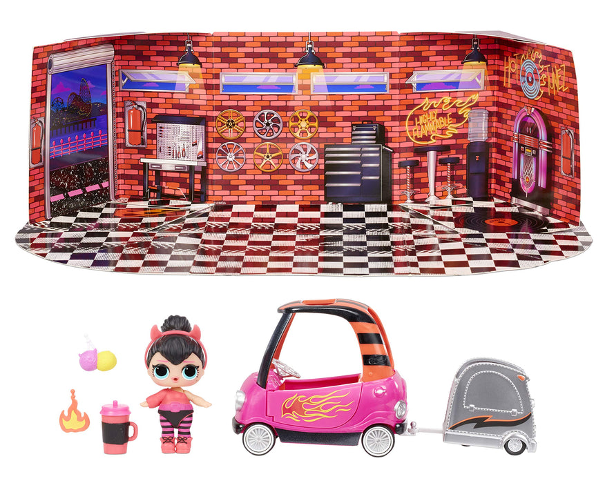 L.O.L. Surprise: Furniture With Doll Style 1;